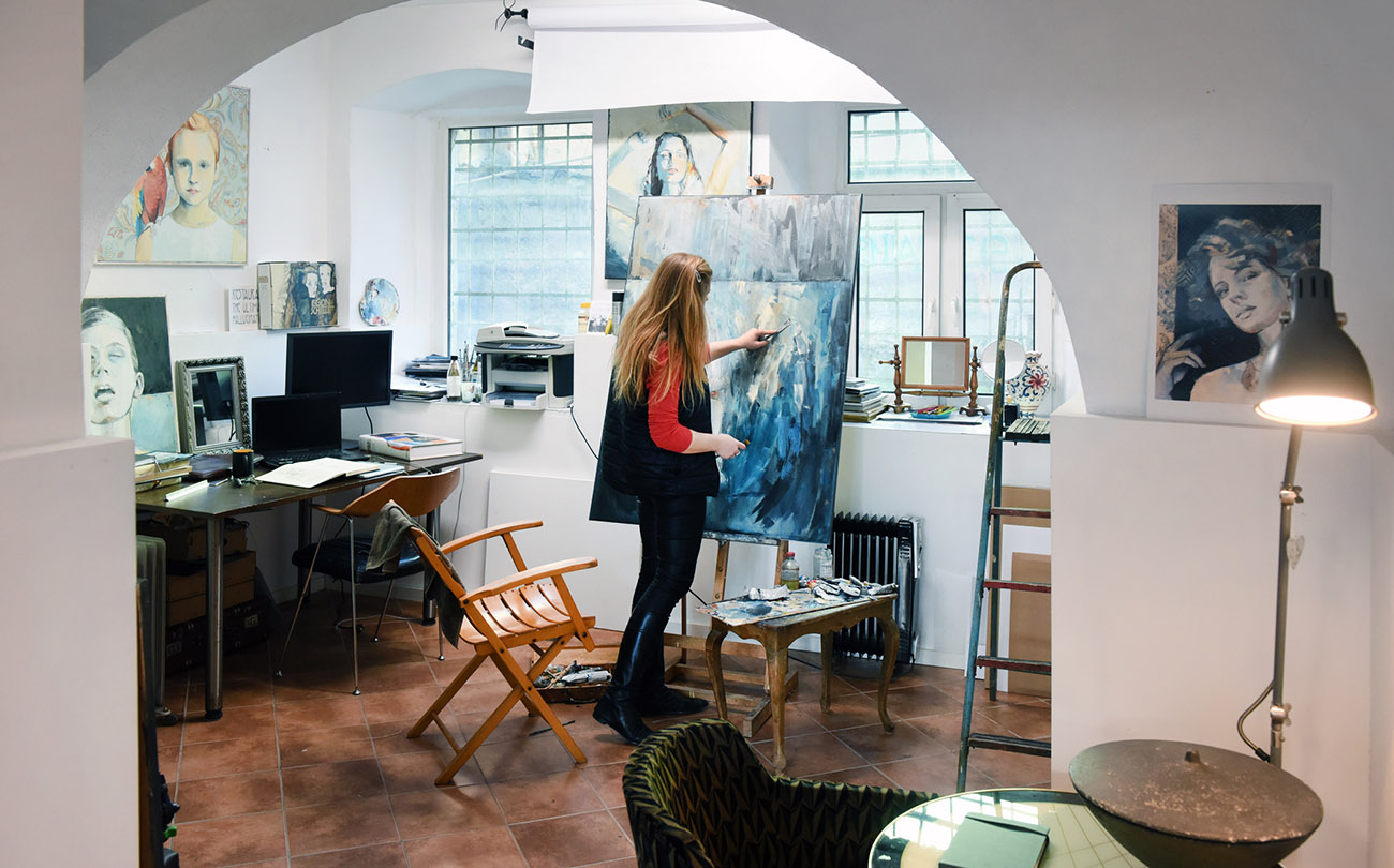 Sylwia Mużyło, painter, atelier