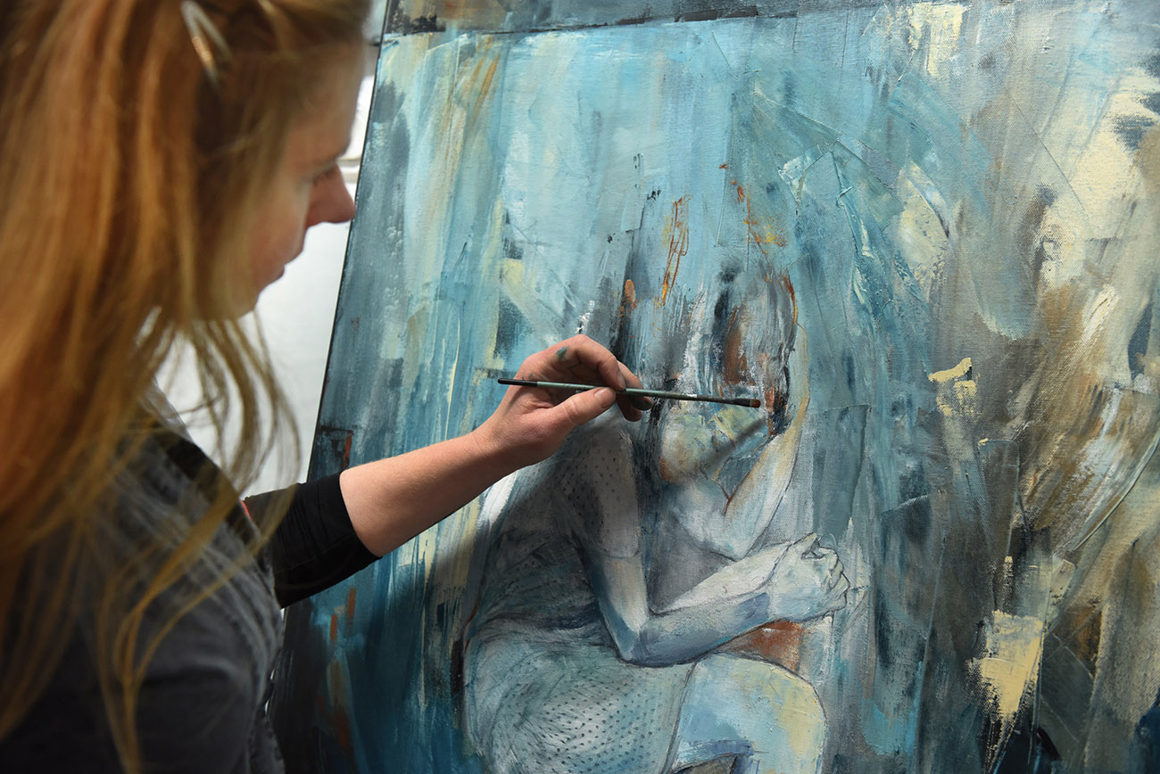 Sylwia Mużyło, painter, atelier